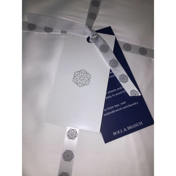 Boll & Branch Full Size Organic Cotton Sheet Set, White with Pewter Banding NEW - Picture 5 of 8